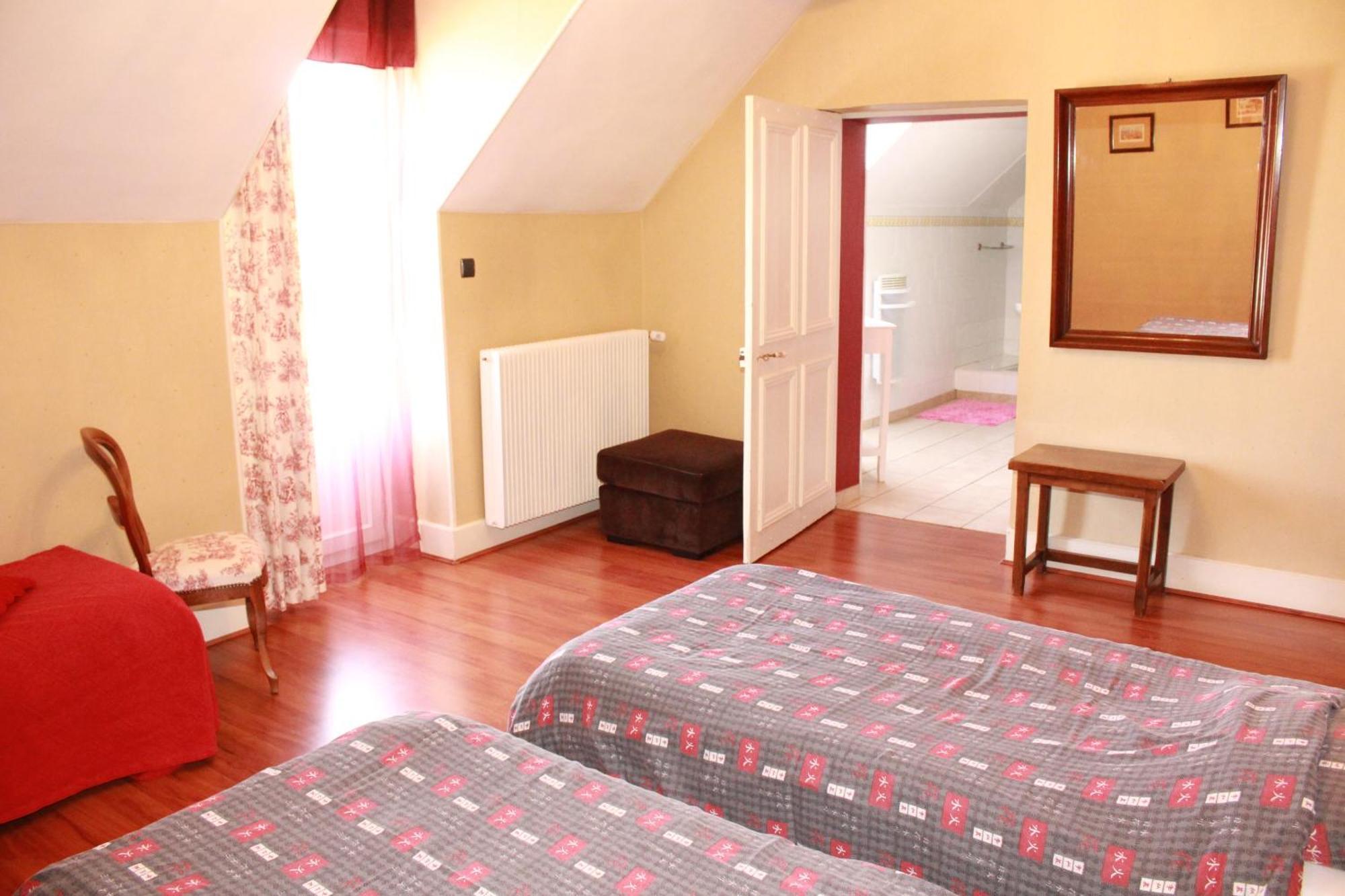 Gites De Montvaltin Le Breuil  Zimmer foto